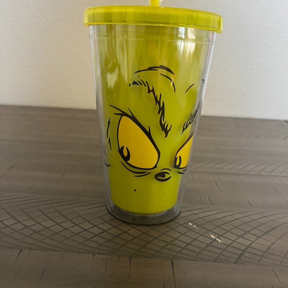 NEW‎ Grinch Tumbler with Straw